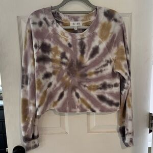NWOT Oli Viv Cropped Tye Dye Sweatshirt